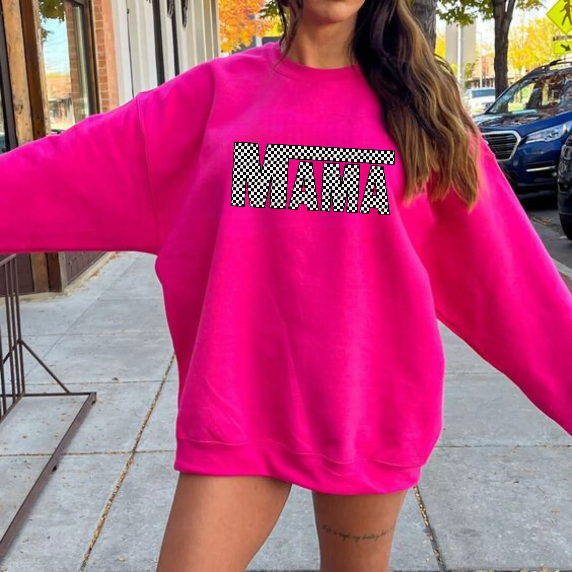 Retro Checkerboard Mama Sweatshirt Crewneck
